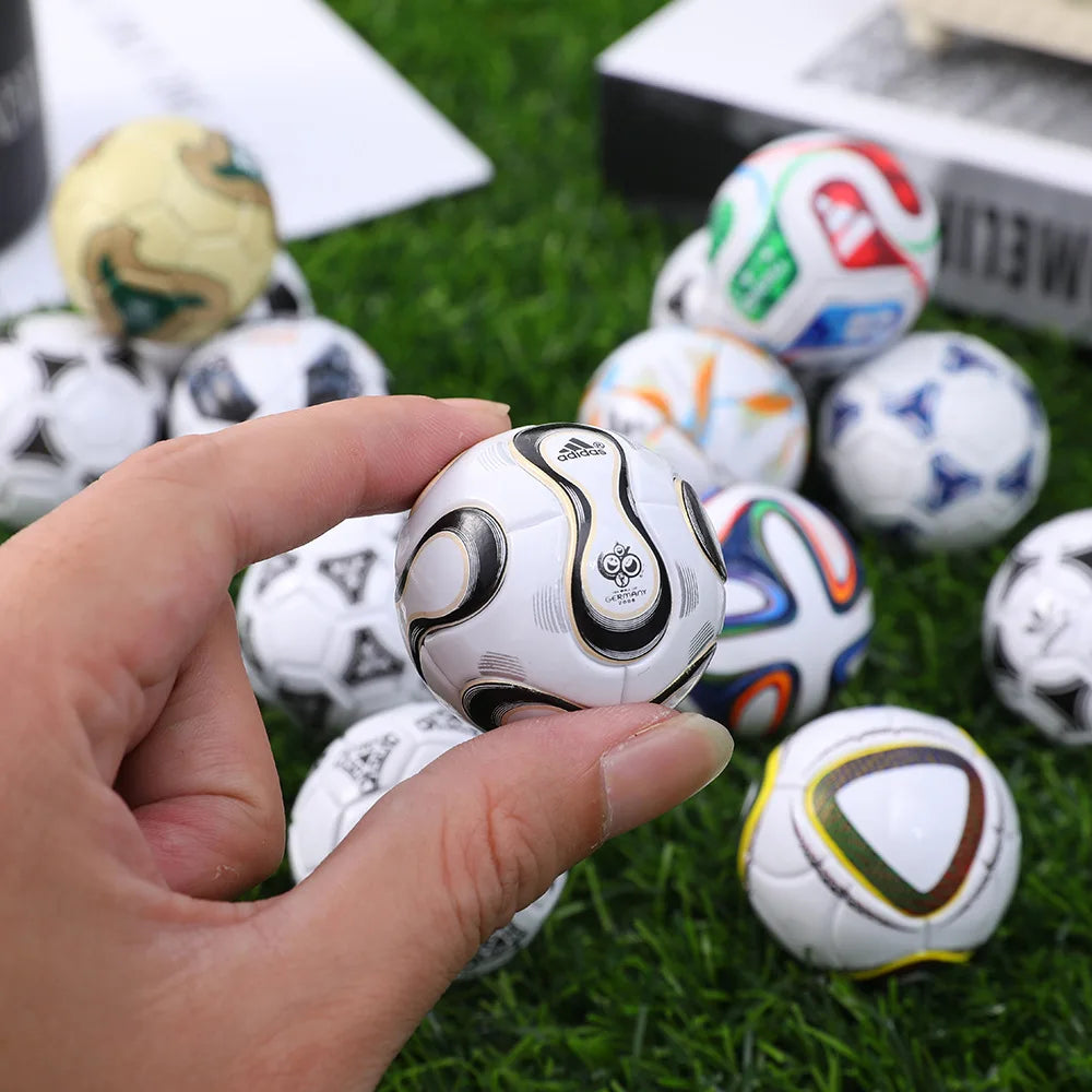 World Cup Mini Soccer Ball Set 15PCS 3.8cm Football Collectible Models Mini Balls Set Sports Souvenir Fan Memorabilia Gifts